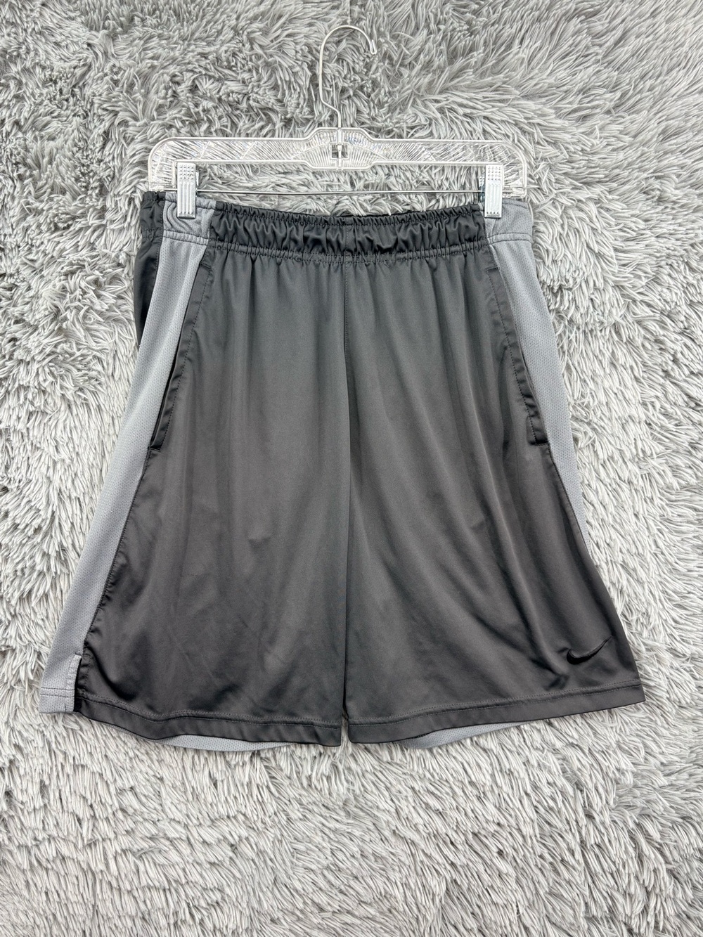 Nike Basketball Shorts Mens Medium Dri Fit Gray Pockets